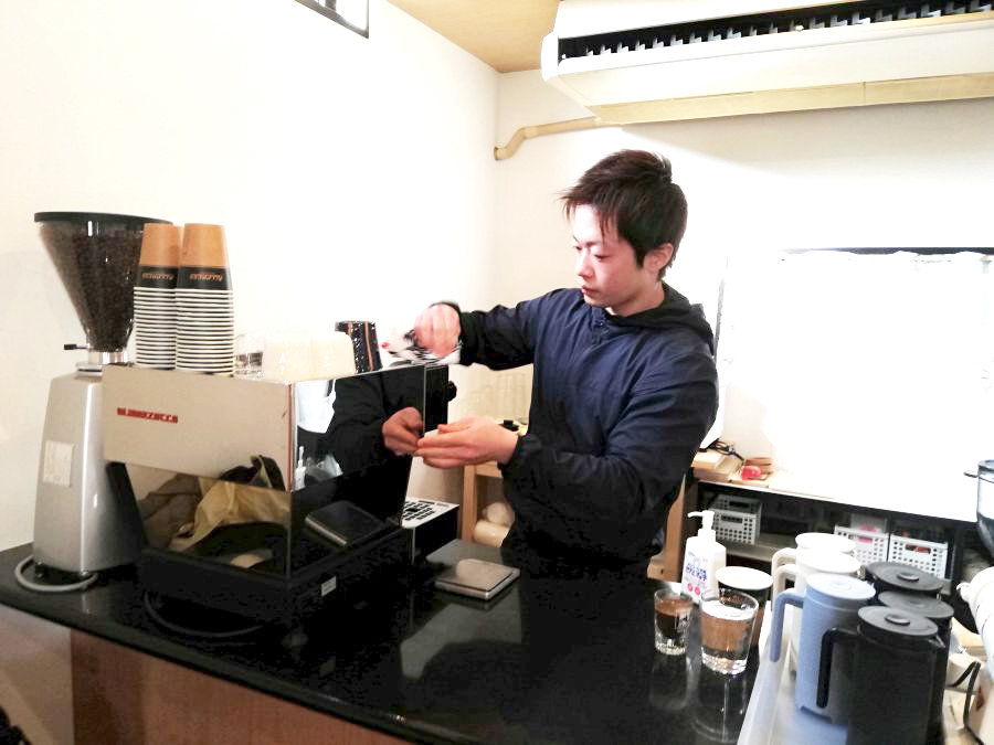 sakura coffeeの店主